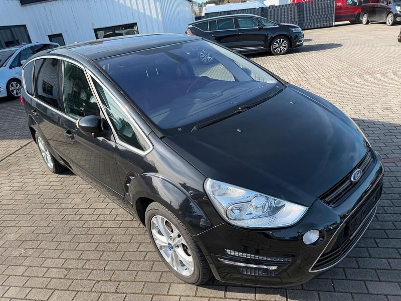 Gebraucht Ford S-MAX Titanium 163 PS (119 kW) 2010 Schwarz Van / Kleinbus