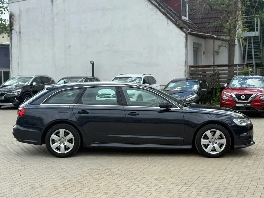 Gebraucht Audi A6 Ambiente 218 PS (160 kW) 2018 Blau Kombi