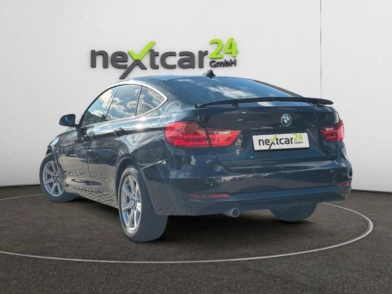 Gebraucht BMW 318 143 PS (105 kW) 2014 Schwarz Limousine