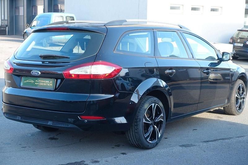 Gebraucht Ford Mondeo 140 PS (102 kW) 2012 Schwarz Kombi