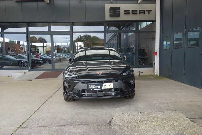 Neu Cupra Leon 204 PS (150 kW) 2025 Schwarz Limousine