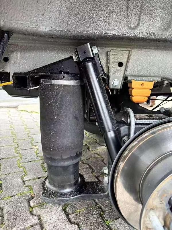 Gebraucht Mercedes Sprinter 197 PS (144 kW) 2024 Schwarz Van