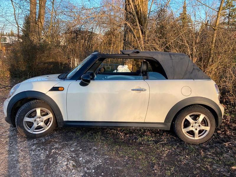 Gebraucht Mini Cooper D 111 PS (81 kW) 2011 Weiß Kleinwagen