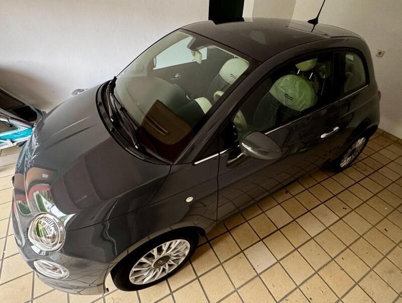 Grau Gebraucht 2018 Fiat 500 Kleinwagen | 8.450 € (Superpreis) - Bild 1/4