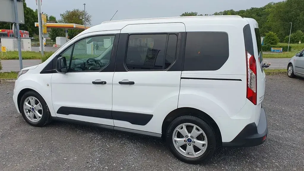 Gebraucht Ford Tourneo Connect 120 PS (88 kW) 2017 Weiß Van / Kleinbus