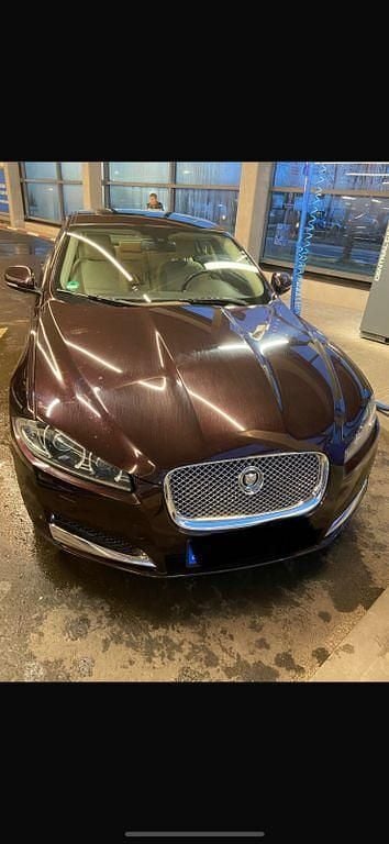 Gebraucht Jaguar XF 190 PS (139 kW) 2011 Limousine