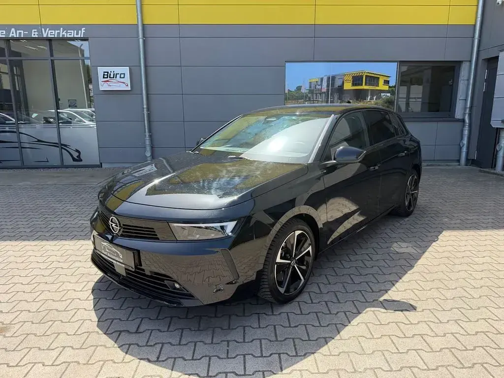 Gebraucht Opel Astra Edition 150 PS (110 kW) 2023 Schwarz Kleinwagen