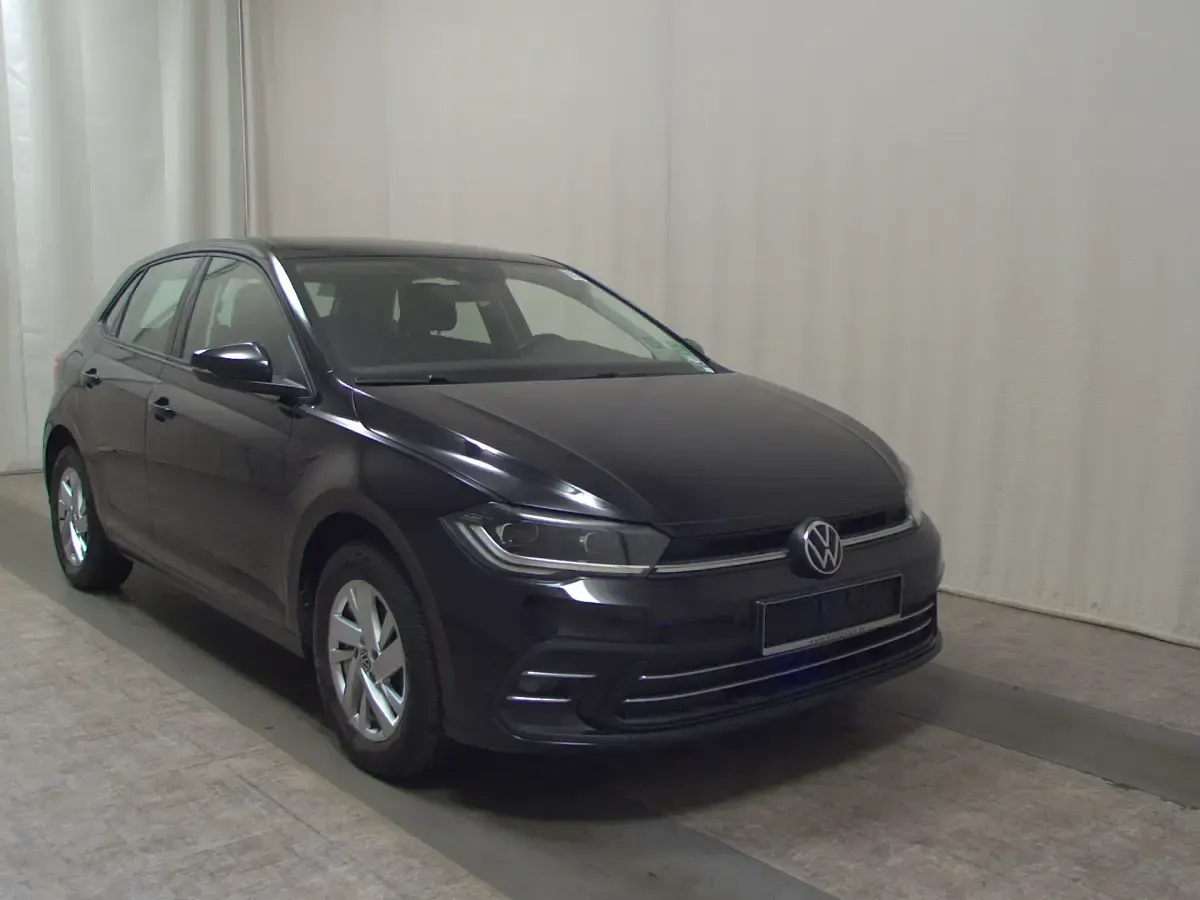 Gebraucht VW Polo IQ Drive 95 PS (69 kW) 2022 Schwarz Kleinwagen
