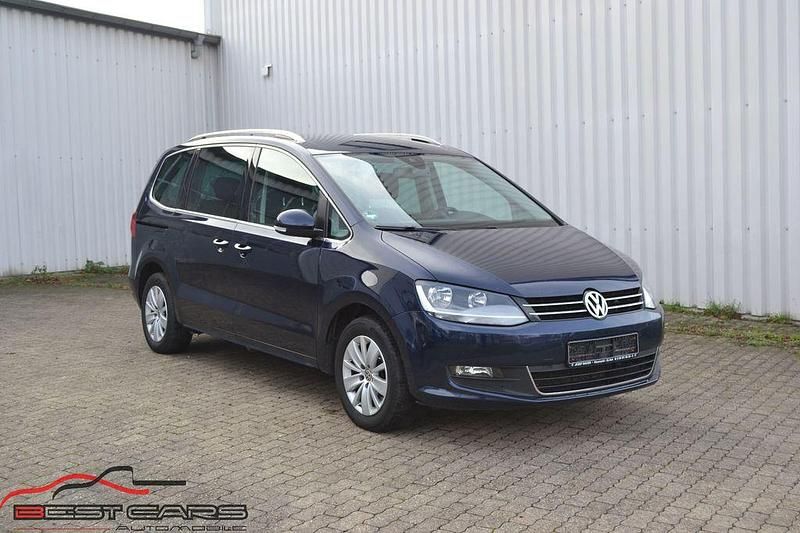 Gebraucht VW Sharan Comfortline 140 PS (102 kW) 2015 Blau Van / Kleinbus