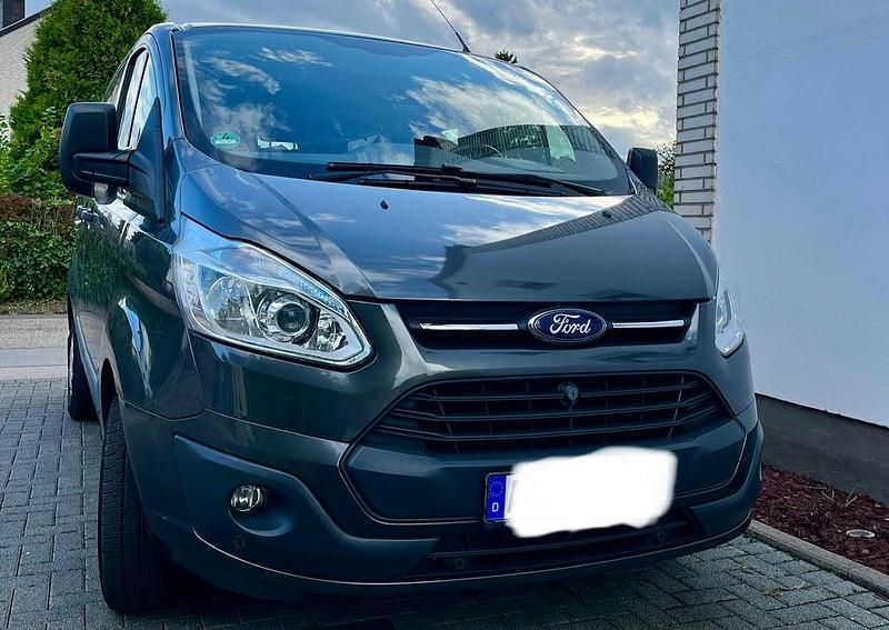 Grau Gebraucht 2015 Ford Transit Custom Van / Kleinbus | 18.500 € (Etwas zu teuer) - Bild 1/4