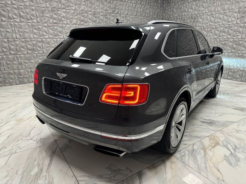Gebraucht Bentley Bentayga 608 PS (447 kW) 2016 Grau SUV