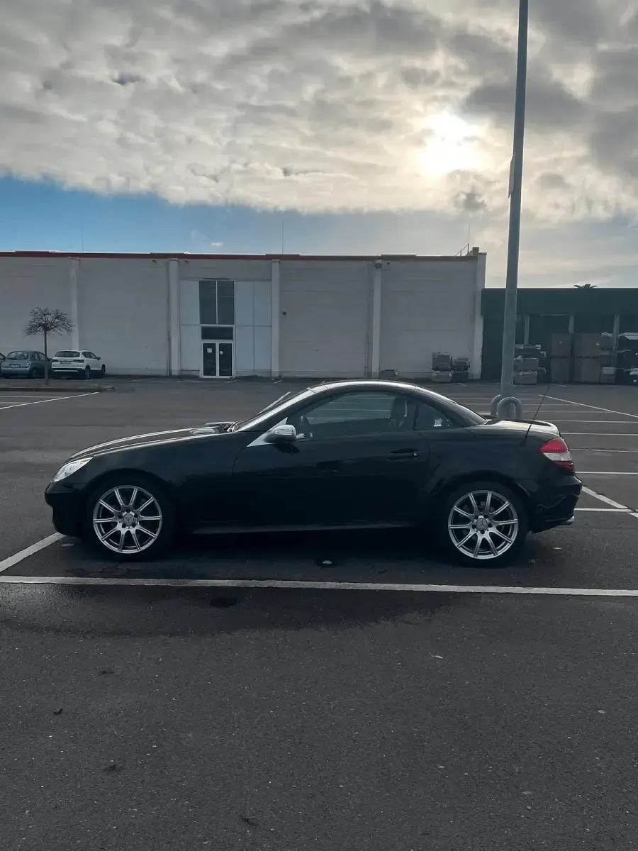 Gebraucht Mercedes SLK350 278 PS (204 kW) 2004 Schwarz Cabrio