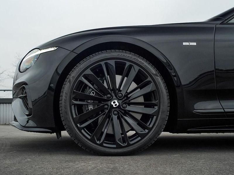 Gebraucht Bentley Continental 600 PS (441 kW) 2025 Schwarz
