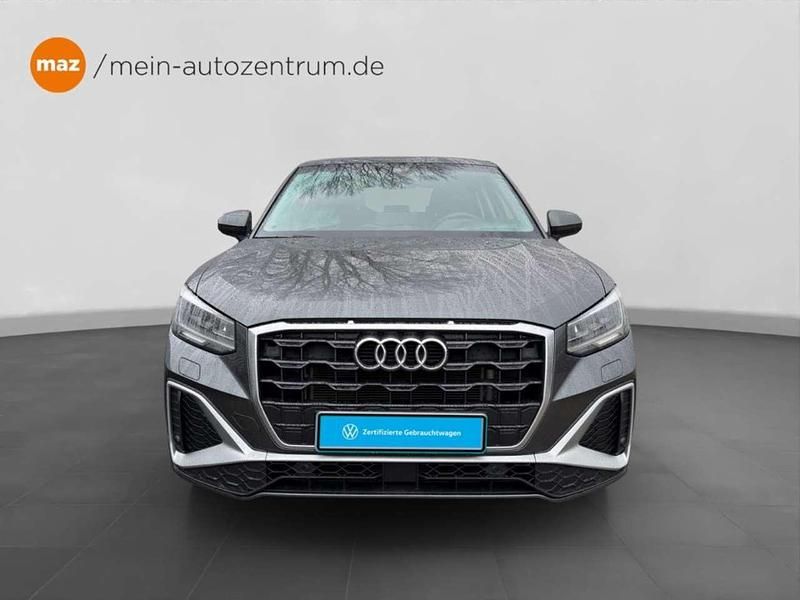 Gebraucht Audi Q2 S-Line 150 PS (110 kW) 2024 Grau SUV