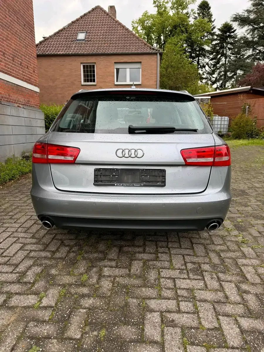 Gebraucht Audi A6 204 PS (150 kW) 2012 Silber Kombi