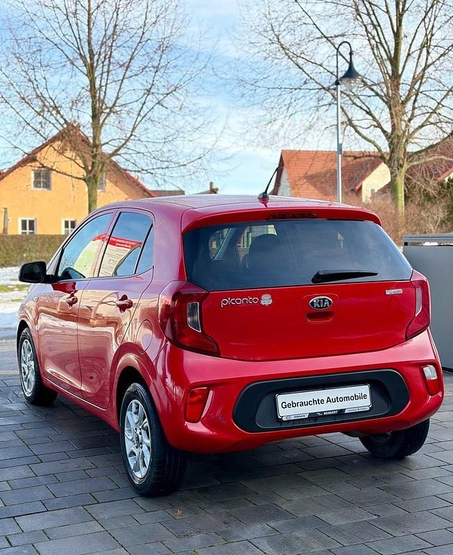 Gebraucht Kia Picanto DREAM-TEAM Edition 67 PS (49 kW) 2018 Rot Kleinwagen