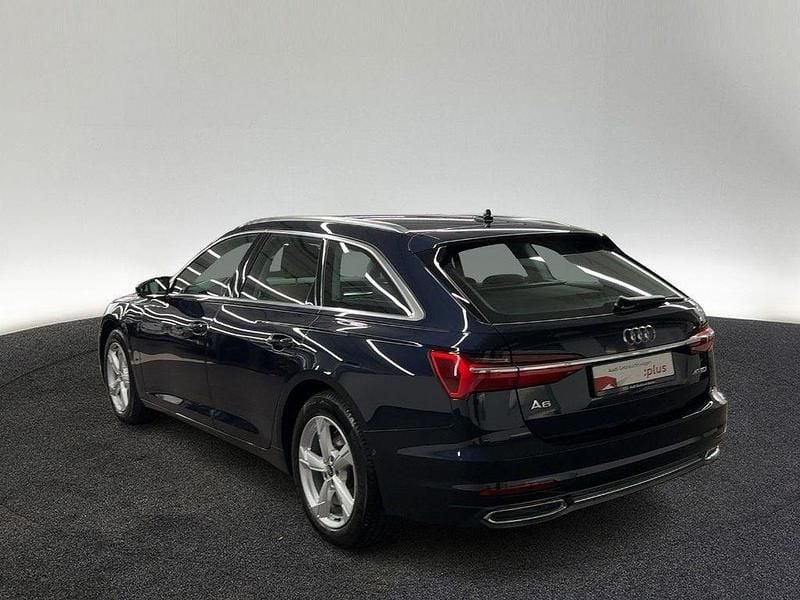 Gebraucht Audi A6 Sport 204 PS (150 kW) 2022 Firmamentblau metallic Kombi