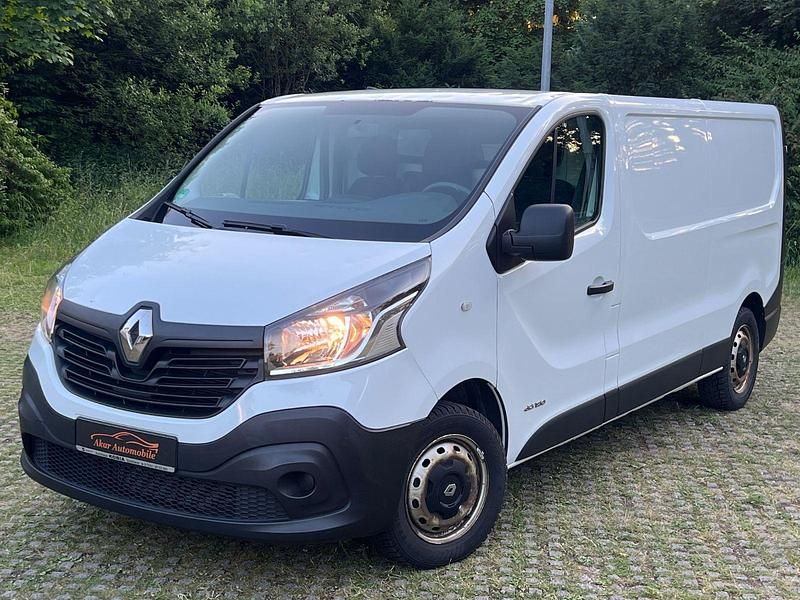 Weiß Gebraucht 2017 Renault Trafic Komfort Van | 9.990 € (Guter Preis) - Bild 1/4