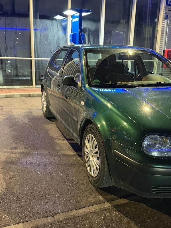 Gebraucht VW Golf IV 101 PS (74 kW) 2002 Grün Kleinwagen