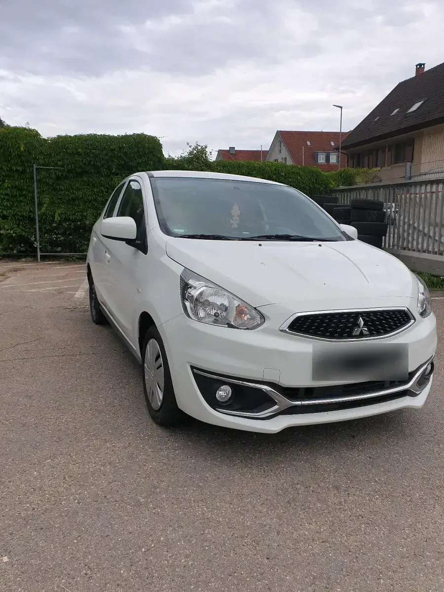 Gebraucht Mitsubishi Space Star 71 PS (52 kW) 2019 Weiß Kleinwagen