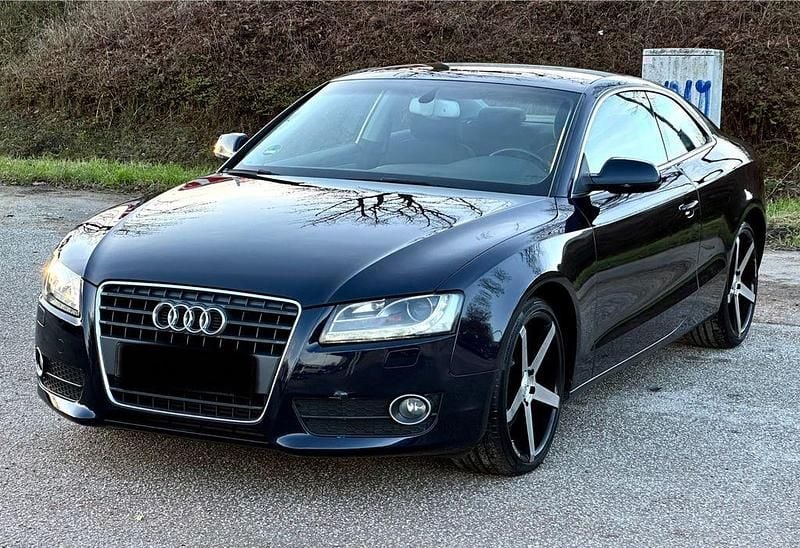 Blau Gebraucht 2009 Audi A5 Comfort Coupé | 6.200 € (Guter Preis) - Bild 1/4