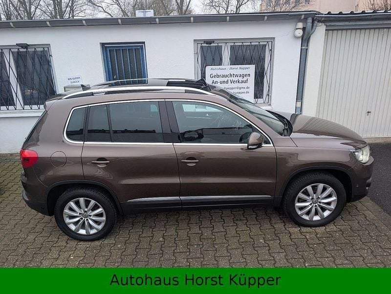 Braun Gebraucht 2012 VW Tiguan Sportline SUV | 14.500 € (Etwas zu teuer) - Bild 1/4