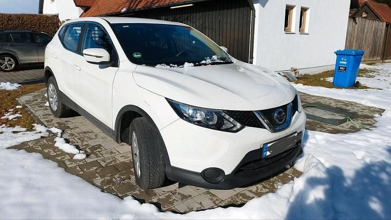 Gebraucht Nissan Qashqai 116 PS (85 kW) 2016 Weiß SUV