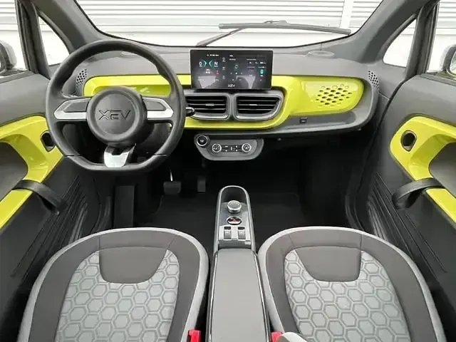 Gebraucht XEV Yoyo 14 kW (20 PS) 2024 Prototype grey Kleinwagen