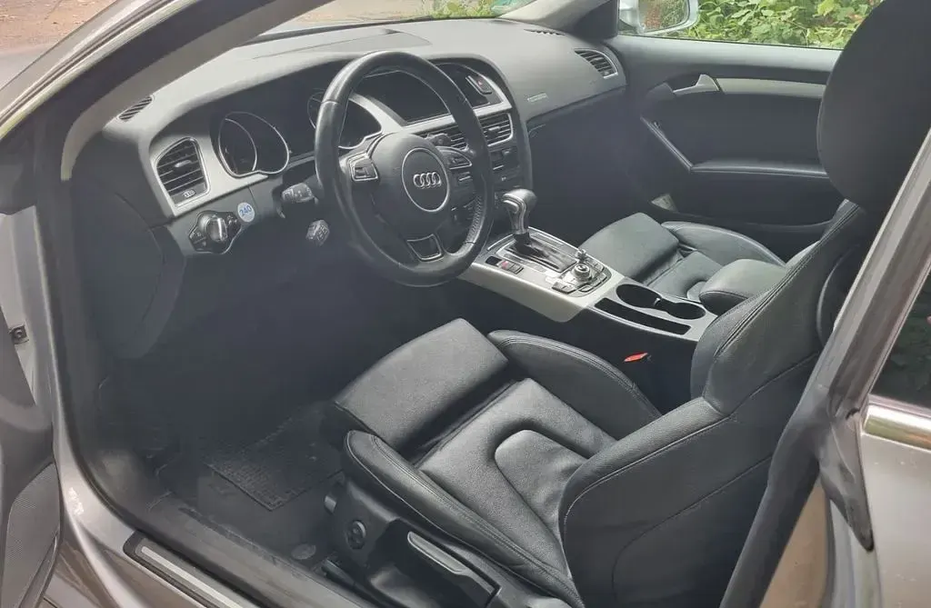 Gebraucht Audi A5 S-Line 190 PS (139 kW) 2015 Silber Coupé