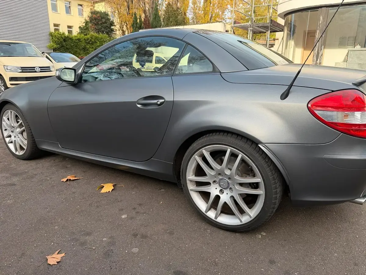 Gebraucht Mercedes SLK350 272 PS (200 kW) 2006 Silber Cabrio