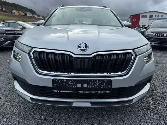 Gebraucht Skoda Kamiq Ambition 95 PS (69 kW) 2023 Silber SUV