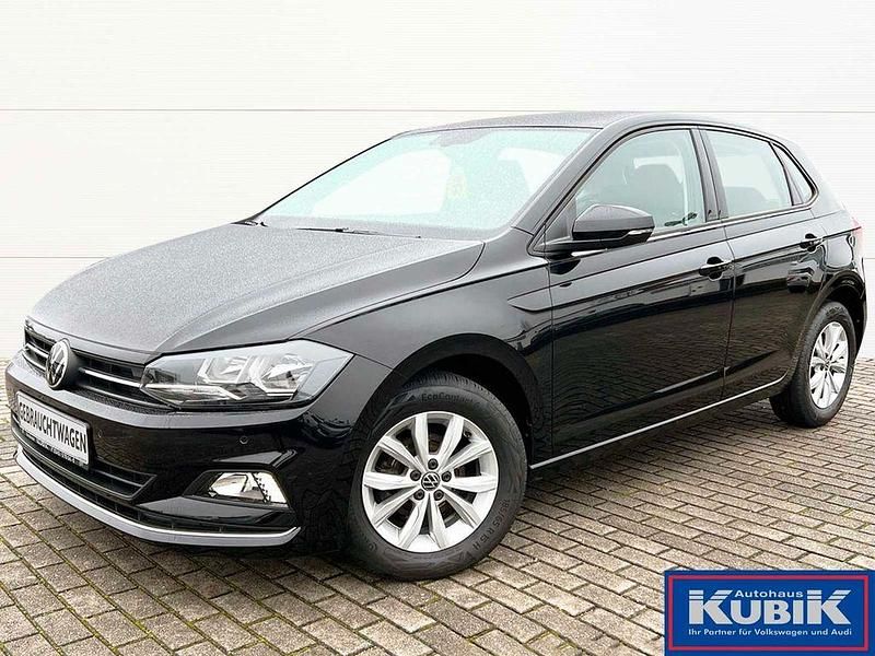 Gebraucht VW Polo Highline 95 PS (69 kW) 2021 Deep black perleffekt Kleinwagen