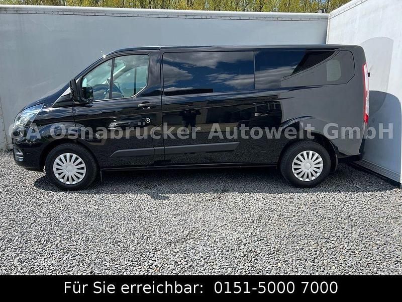 Gebraucht Ford Transit Custom 131 PS (96 kW) 2022 Schwarz Van / Kleinbus