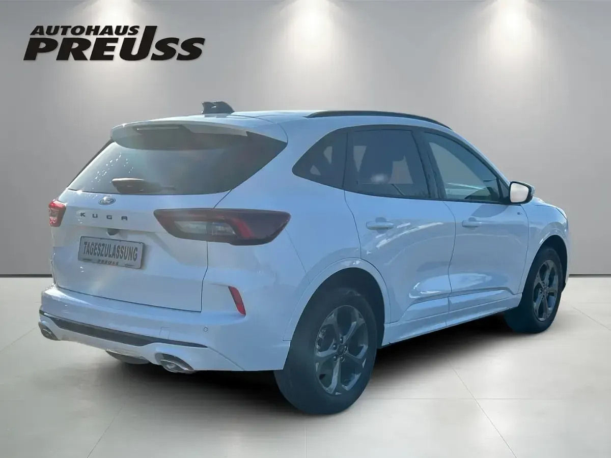 Neu Ford Kuga ST-Line 186 PS (136 kW) 2025 Weiss SUV