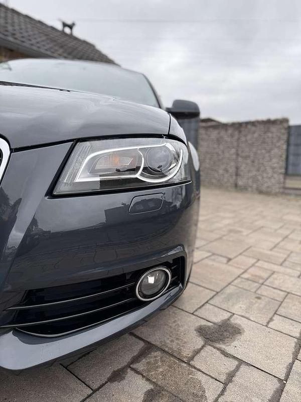 Gebraucht Audi A3 S-Line 200 PS (147 kW) 2012 Grau Kleinwagen