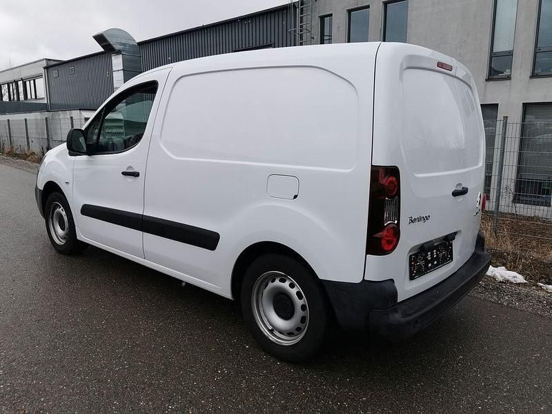 Second-hand Citroën Berlingo Proline 75 CP (55 kW) 2018 Alb Monovolum