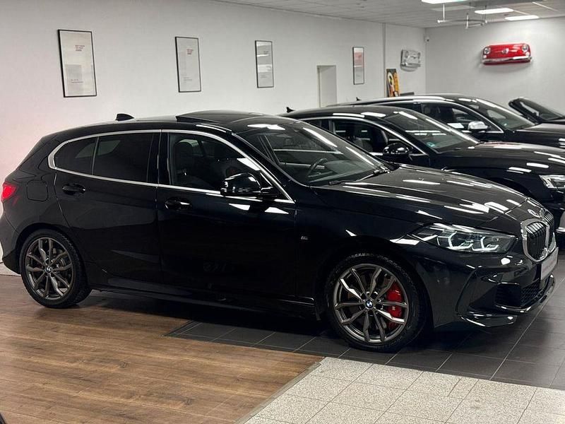 Gebraucht BMW 128 Performance 265 PS (194 kW) 2023 Schwarz Limousine