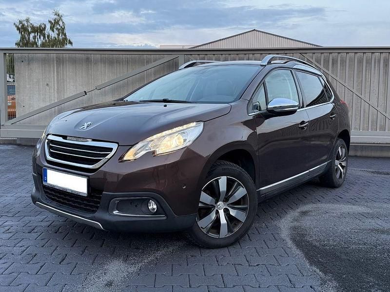 Braun Gebraucht 2013 Peugeot 2008 Allure SUV | 7.280 € (Fairer Preis) - Bild 1/4