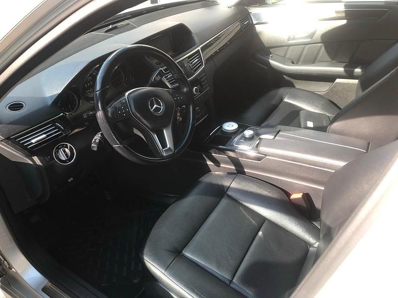 Gebraucht Mercedes E220 170 PS (125 kW) 2012 Silber Kombi