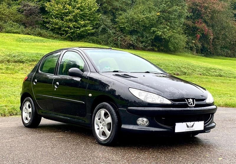 Schwarz Gebraucht 2009 Peugeot 206 Filou Kleinwagen | 1.980 € (Fairer Preis) - Bild 1/4