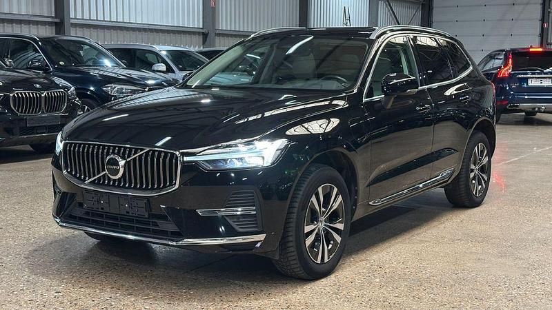 Schwarz Gebraucht 2021 Volvo XC60 Inscription SUV | 26.900 € (Superpreis) - Bild 1/4