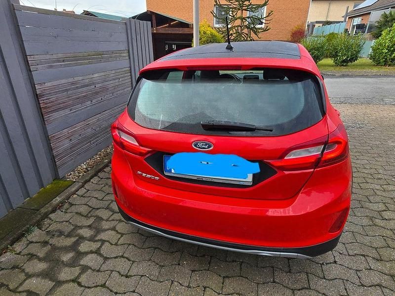 Gebraucht Ford Fiesta S 86 PS (63 kW) 2018 Rot Limousine