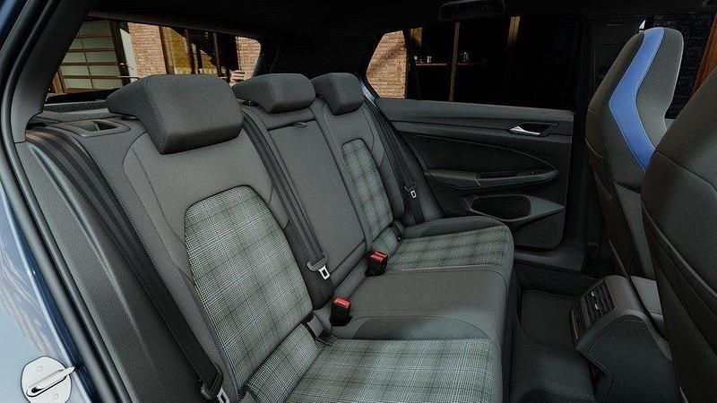 Gebraucht VW Golf VIII GTE 272 PS (200 kW) 2025 Blau Limousine