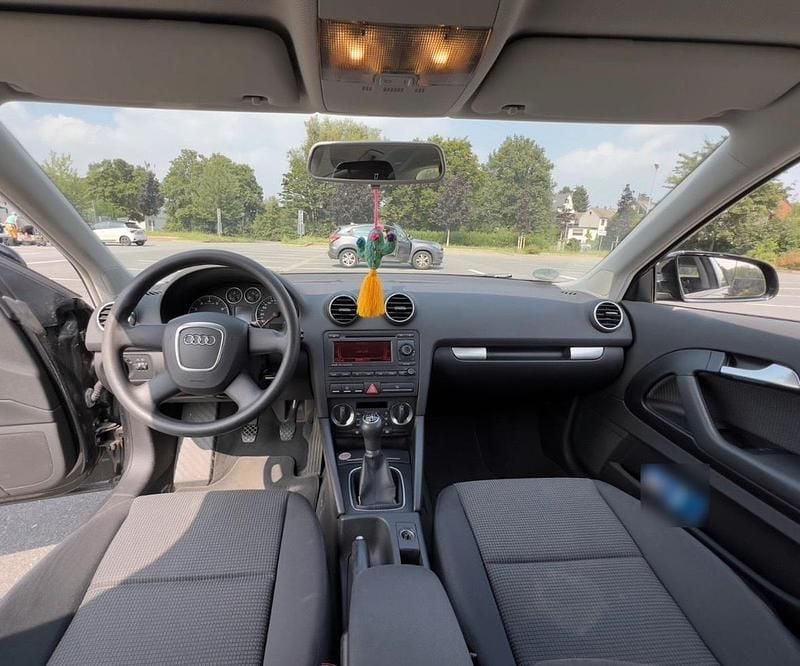 Second-hand Audi A3 102 CP (75 kW) 2006 Negru Hatchback