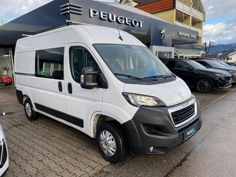 Gebraucht Peugeot Boxer 140 PS (102 kW) 2022 Weiß Van