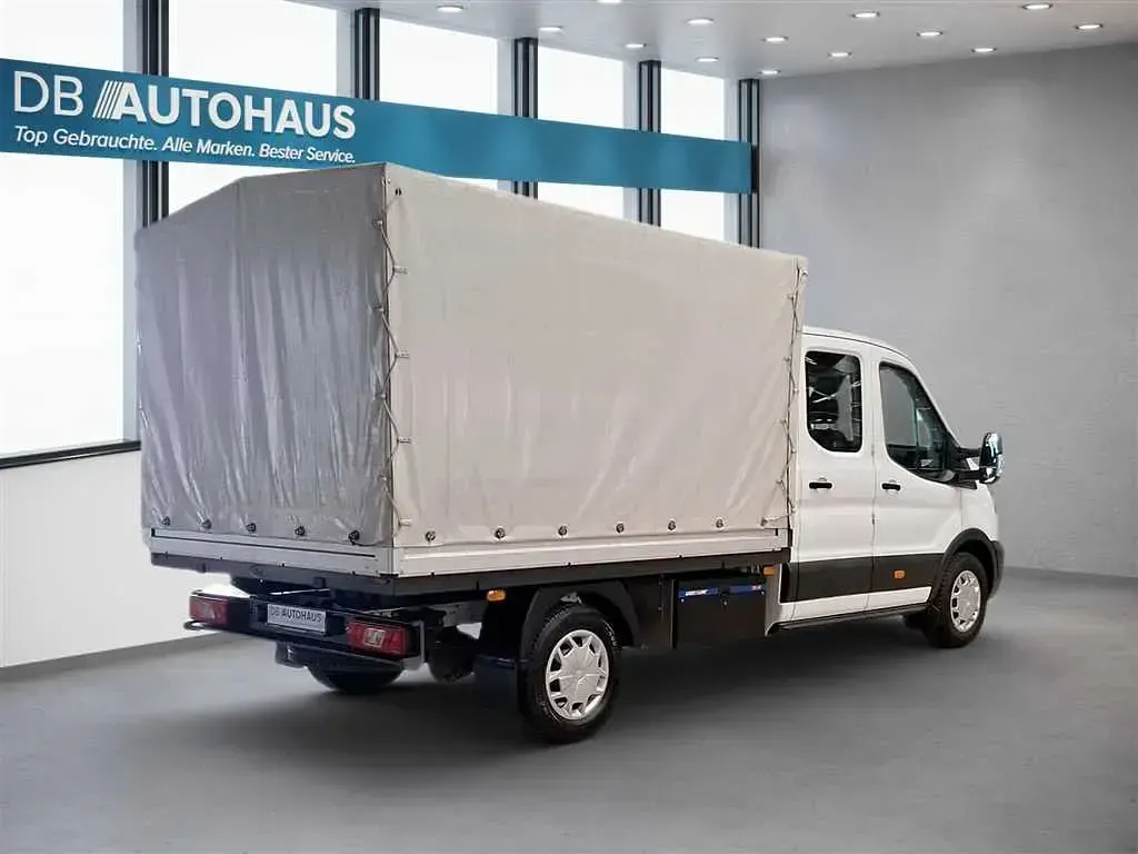 Gebraucht Ford Transit Trend 131 PS (96 kW) 2023 Weiß Limousine
