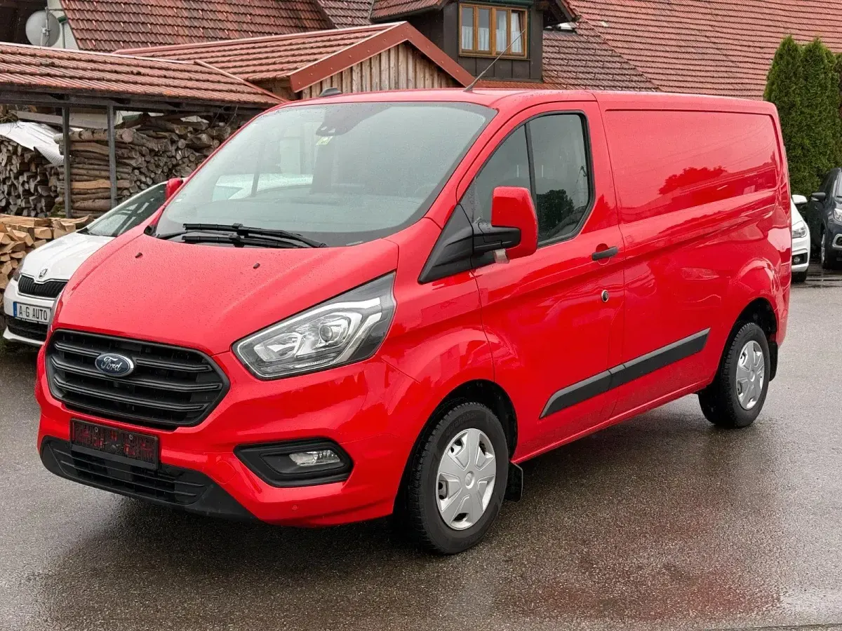 Gebraucht Ford Transit Custom Trend 107 PS (78 kW) 2021 Rot Van / Kleinbus