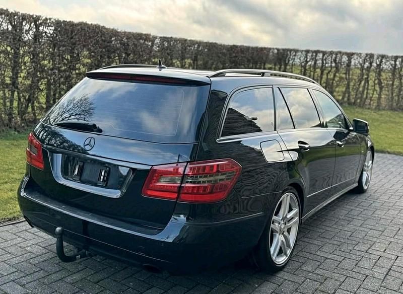 Gebraucht Mercedes E350 AMG 231 PS (169 kW) 2011 Schwarz Kombi