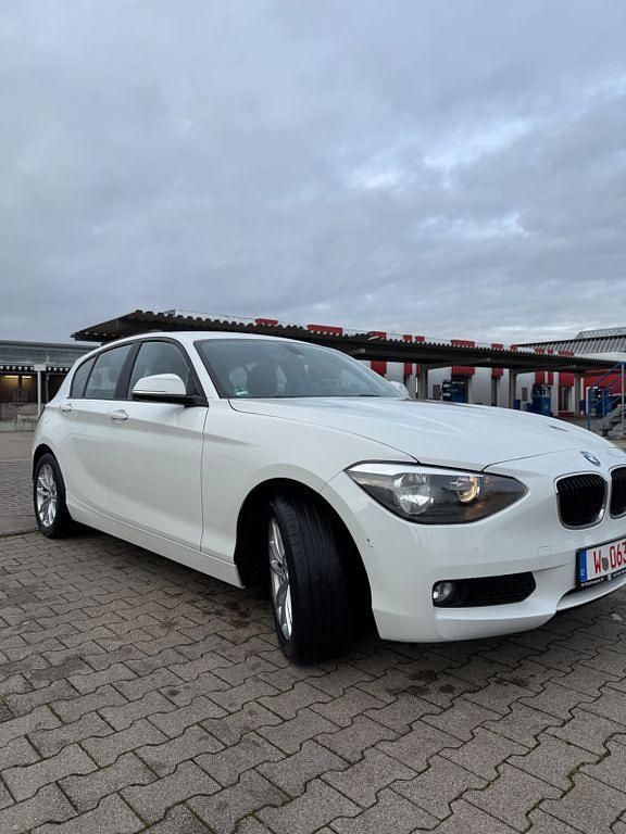 Gebraucht BMW 116 136 PS (100 kW) 2013 Weiß Kleinwagen