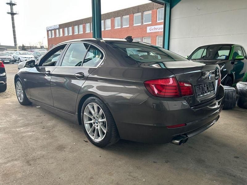 Second-hand BMW 528 258 CP (189 kW) 2010 Maro Berlinǎ